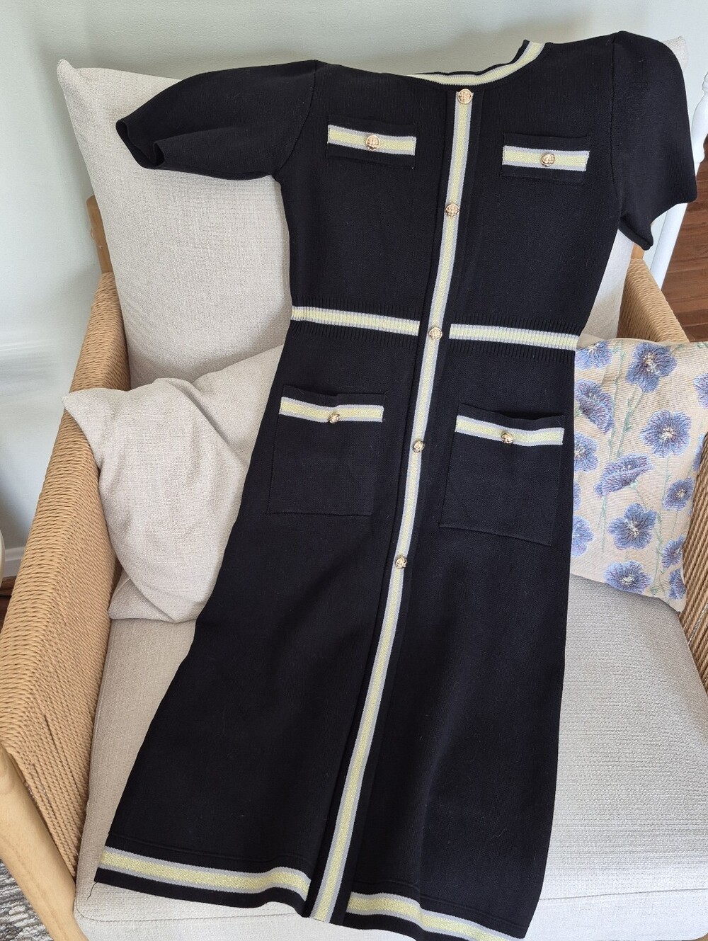Knit Mix Black Midi Dress Decorative Buttons Stretchy Small Front Pockets